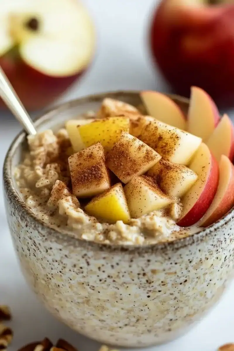 Apple Cinnamon Overnight Oats