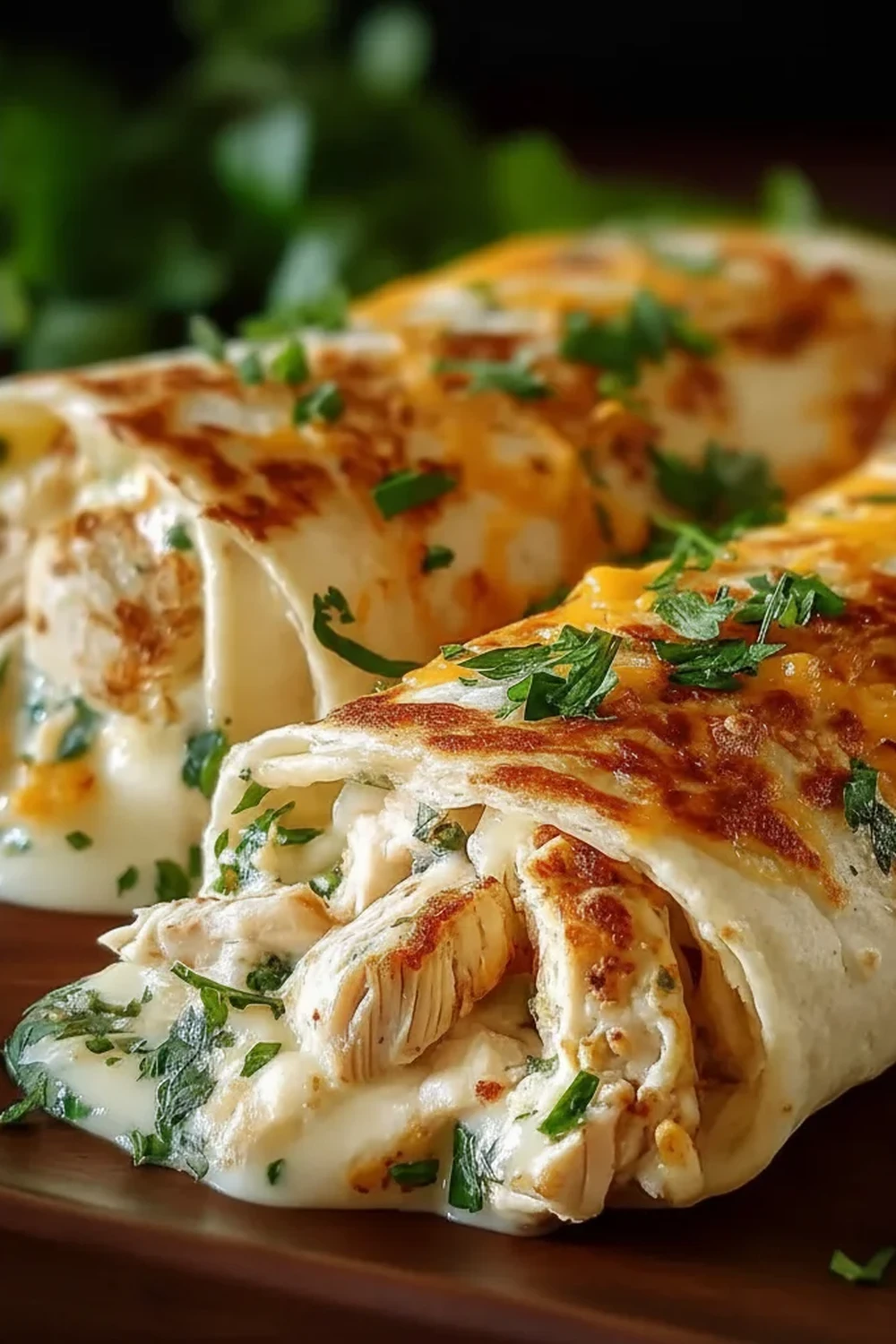 Cheesy Chicken Garlic Wraps Recipe
